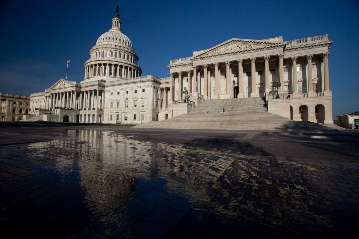 Photo shows U.S. Capitol. Photo Credit: Greg Willis (Creative Commons License)